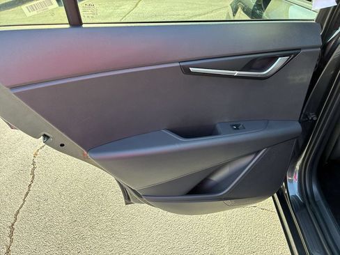 Used 2025 Kia Niro LX FWD image 24