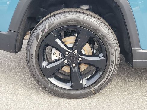 New 2026 Jeep Grand Cherokee Limited AWD/4WD image 6