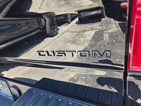 Used 2025 Chevrolet Silverado 1500 Custom Trail Boss w/ Dark Appearance Package image 14