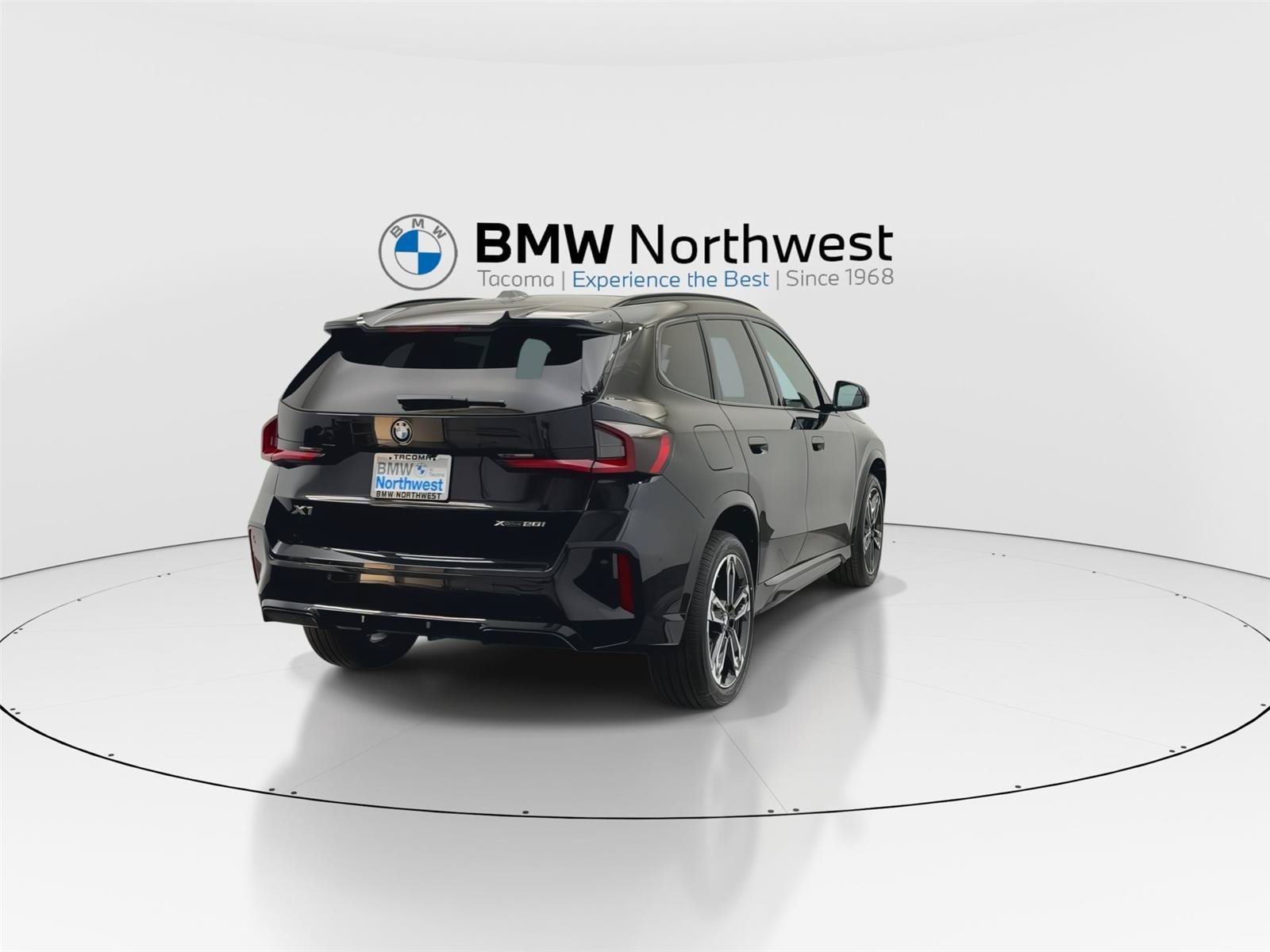 Used 2026 BMW X1 xDrive28i w/ Technology Package AWD/4WD image 2