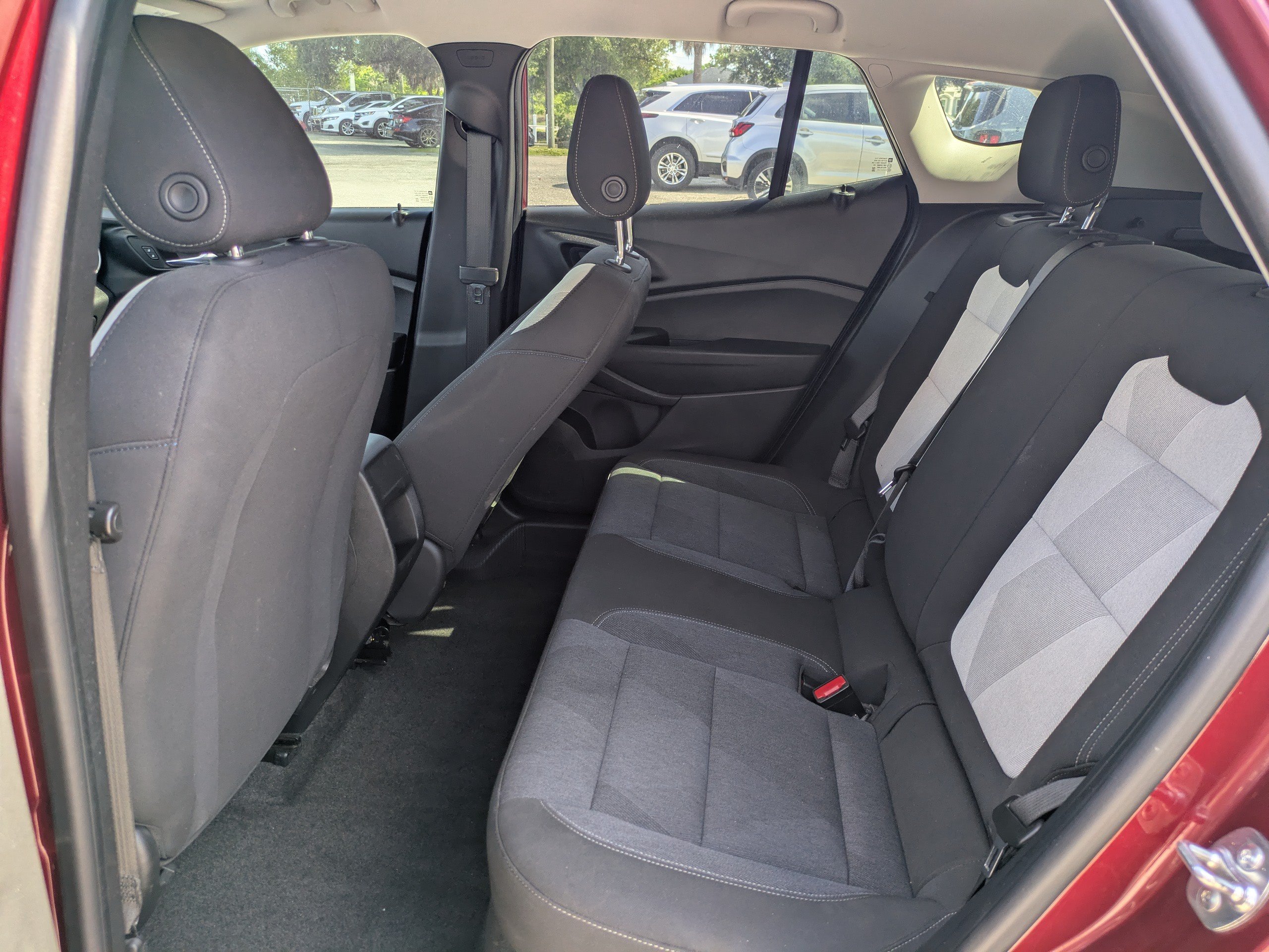 Used 2024 Chevrolet Trax LS w/ Driver Confidence Package FWD image 10