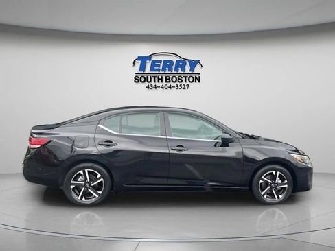 Used 2025 Nissan Sentra SV FWD image 1