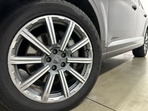 Used 2018 Audi Q7 3.0T Premium Plus AWD/4WD image 29