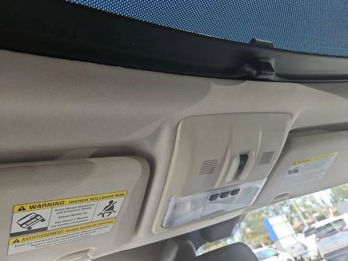 Used 2016 Land Rover LR4 HSE Silver Edition image 51