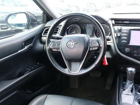 Used 2019 Toyota Camry SE FWD image 20