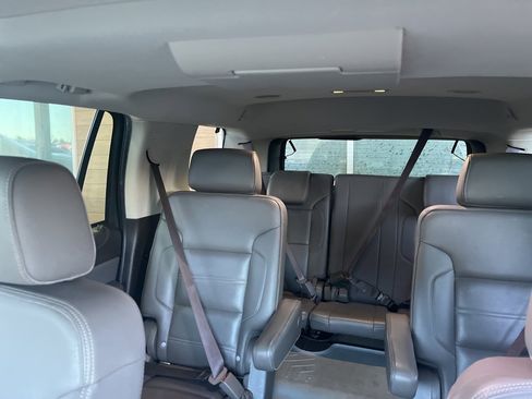 Used 2017 GMC Yukon Denali w/ Open Road Package image 8