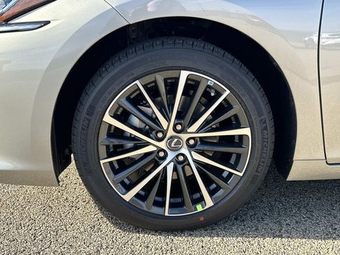 New 2025 Lexus ES 350 w/ Premium Package image 7