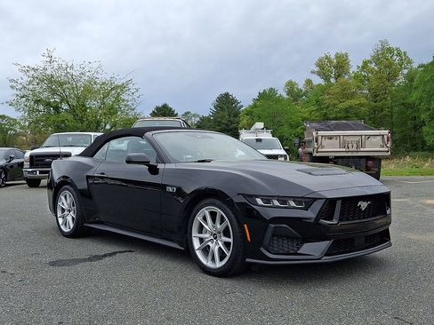 Used 2024 Ford Mustang GT Premium RWD image 1
