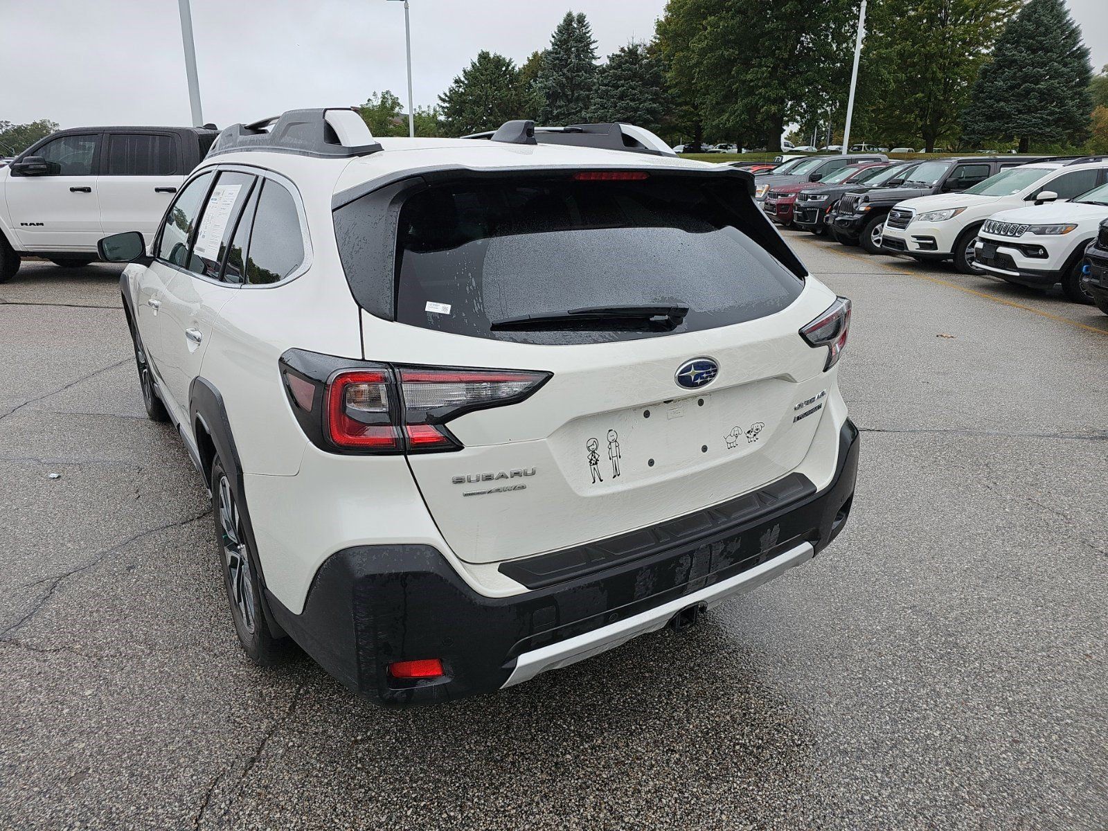 Used 2025 Subaru Outback Touring XT w/ Popular Package #2 AWD/4WD image 3