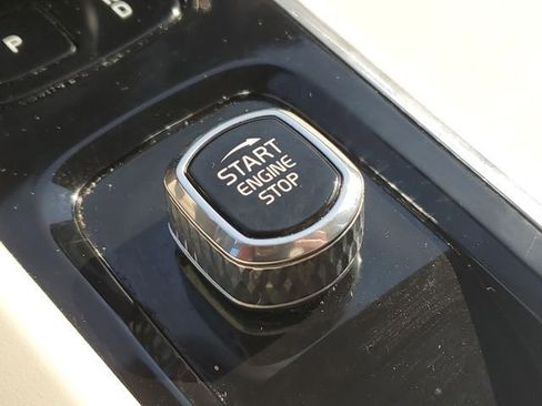 Used 2024 Volvo S60 B5 Core image 19