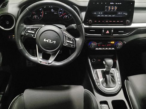 Used 2022 Kia Forte GT-Line w/ GT-Line Technology Package FWD image 22