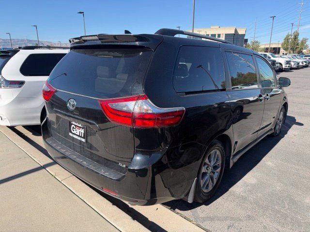 Used 2020 Toyota Sienna XLE FWD image 9