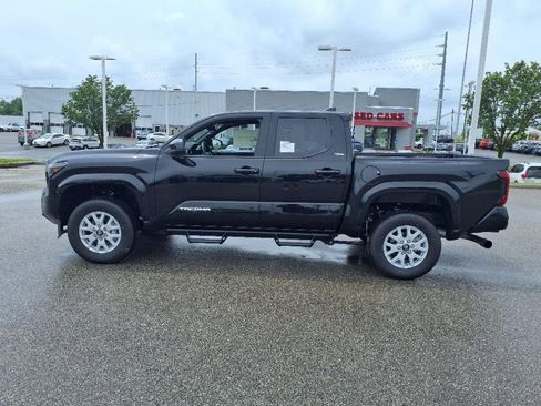 New 2025 Toyota Tacoma SR5 image 2