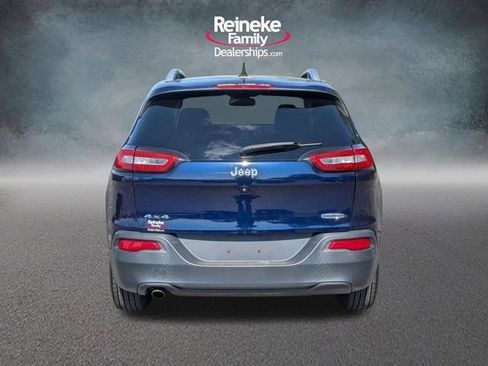Used 2015 Jeep Cherokee Latitude AWD/4WD image 6