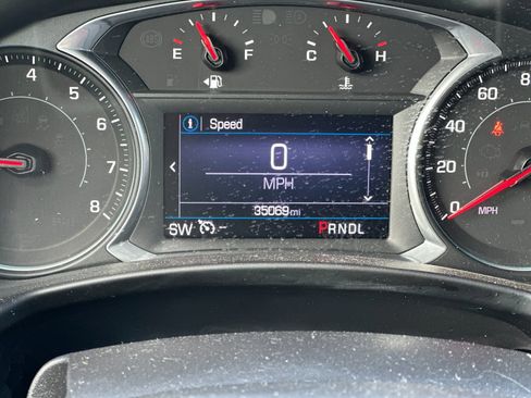 Used 2022 Chevrolet Equinox LT FWD image 24