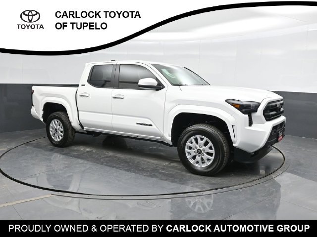 Used 2025 Toyota Tacoma SR5 AWD/4WD image 6