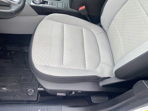 Used 2023 Ford Escape Active image 4