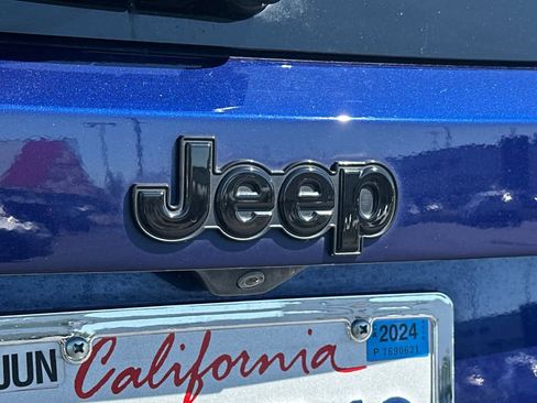 Used 2020 Jeep Renegade Altitude FWD image 32
