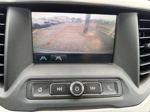 Used 2017 GMC Acadia SLE FWD image 15