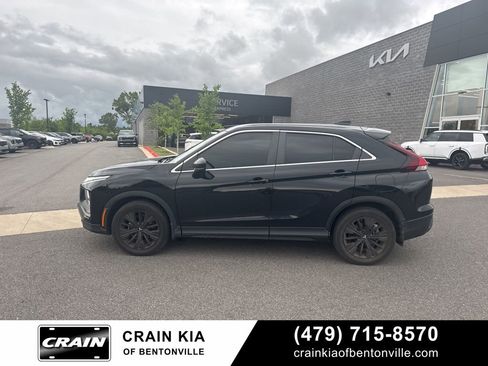 Used 2022 Mitsubishi Eclipse Cross LE FWD image 10