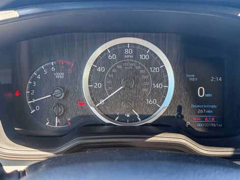 Used 2021 Toyota Corolla LE w/ LE Convenience Package FWD image 23