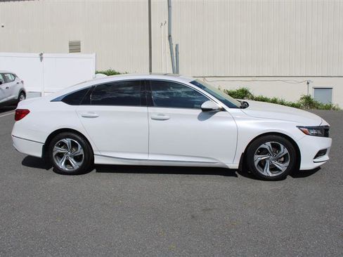 Used 2018 Honda Accord EX-L image 9