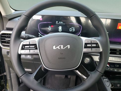 New 2025 Kia Telluride S image 18