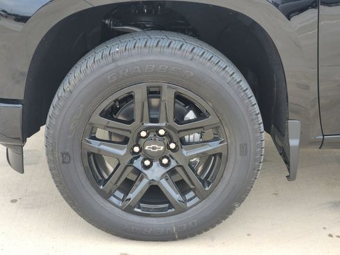 New 2026 Chevrolet Silverado 1500 Custom AWD/4WD image 11
