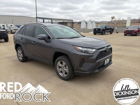 Used 2025 Toyota RAV4 XLE image 1