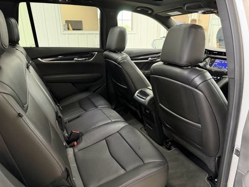 Used 2020 Cadillac XT6 Premium Luxury AWD/4WD image 30