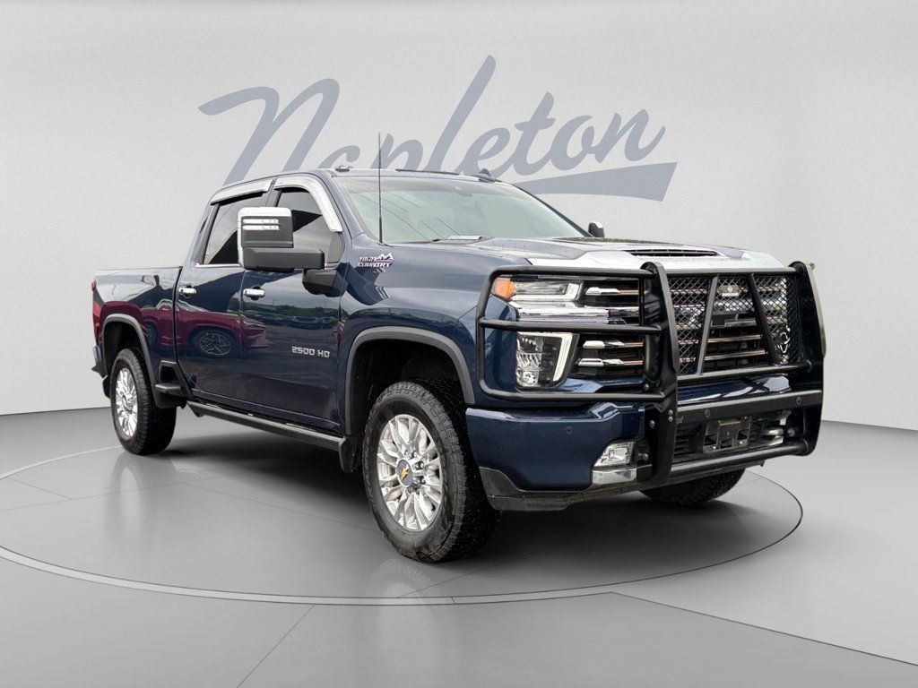 Used 2023 Chevrolet Silverado 2500 High Country w/ Safety Package II AWD/4WD image 3