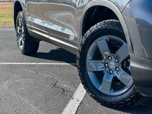 Certified 2024 Honda Ridgeline TrailSport image 3