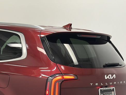Used 2024 Kia Telluride SX Prestige AWD/4WD image 8