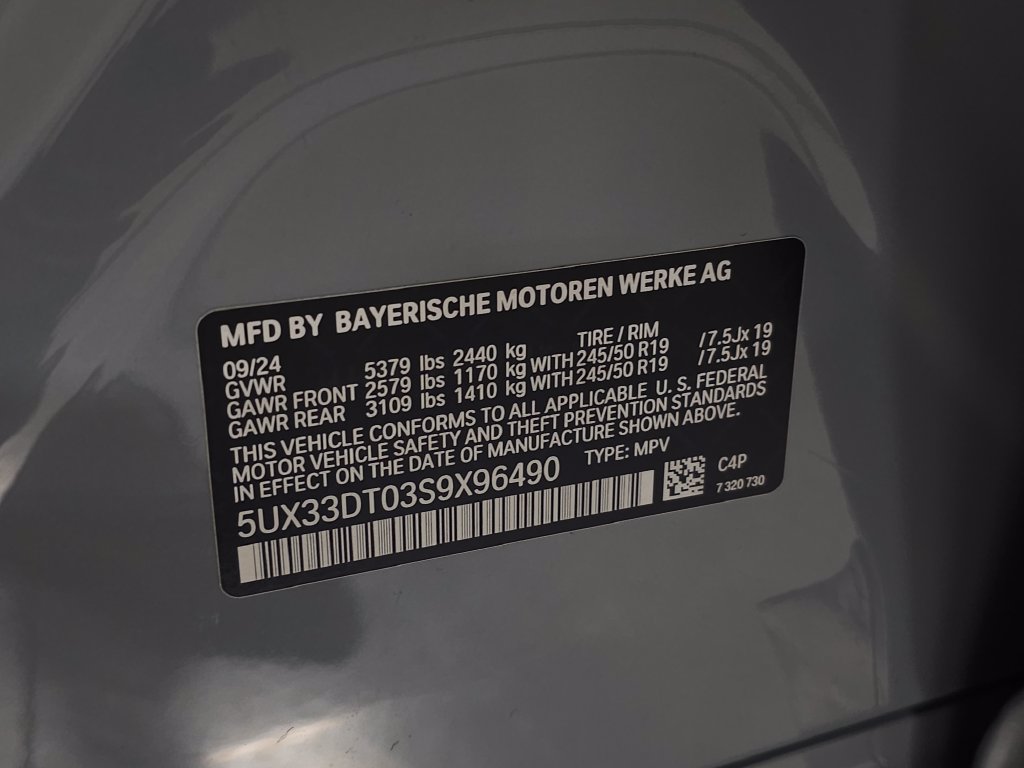 Used 2025 BMW X4 xDrive30i w/ M Sport Package AWD/4WD image 37