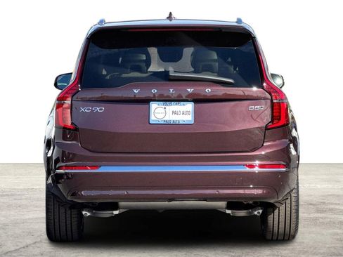Used 2026 Volvo XC90 B5 Plus w/ Protection Package AWD/4WD image 7