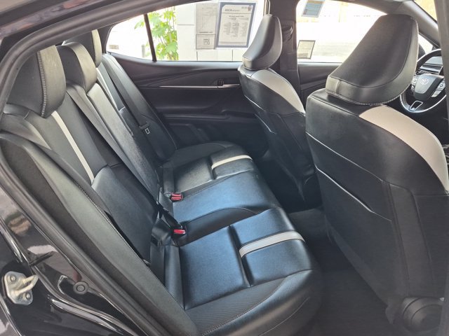 Used 2025 Toyota Camry SE FWD image 7