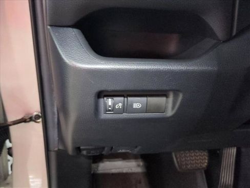 Certified 2020 Toyota RAV4 LE FWD image 13