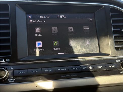 Used 2018 Hyundai Elantra SEL image 15