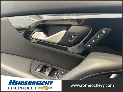 Used 2022 Chevrolet Blazer Premier w/ Enhanced Convenience Package AWD/4WD image 11