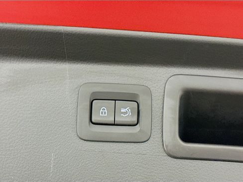 Used 2025 MAZDA CX-50 AWD 2.5 S w/ Premium Plus Pkg image 32