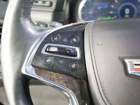 Used 2016 Cadillac Escalade Platinum AWD/4WD image 32
