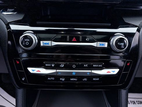 Used 2023 Ford Explorer ST-Line w/ Class IV Trailer Tow Package image 22