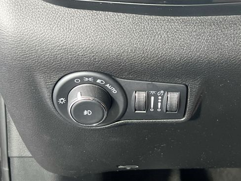 Used 2022 Jeep Compass Trailhawk AWD/4WD image 10