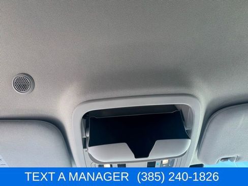 Used 2025 Ford Explorer Active image 23