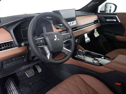 New 2026 Mitsubishi Outlander SEL image 34