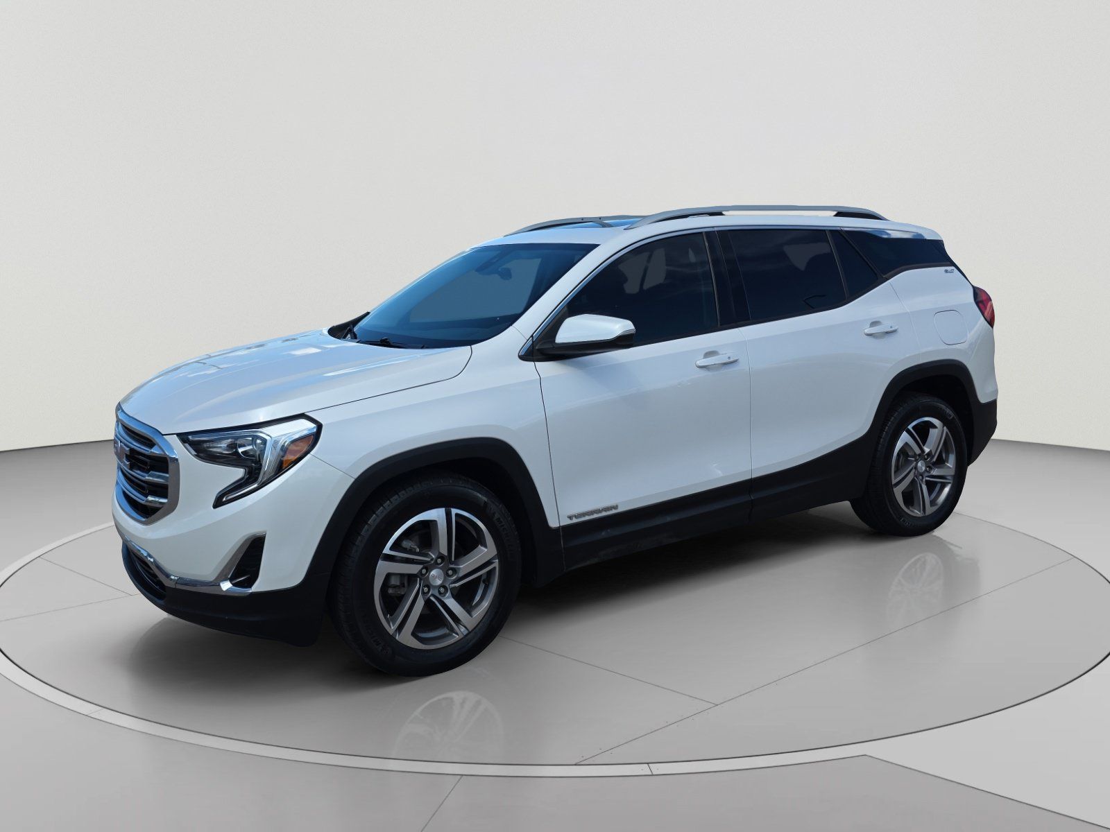 Used 2021 GMC Terrain SLT FWD image 1