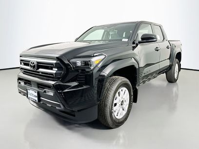 New 2025 Toyota Tacoma SR5