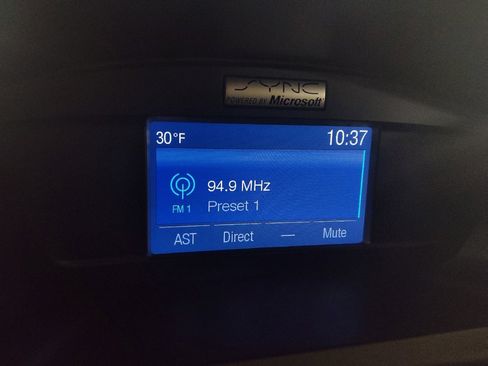 Used 2015 Ford Escape SE image 25