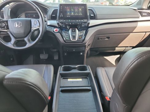 Used 2019 Honda Odyssey Elite image 16