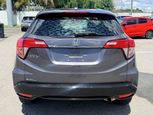Used 2021 Honda HR-V LX image 4